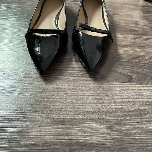 Ann Taylor pointed bow flats - Picture 4 of 7